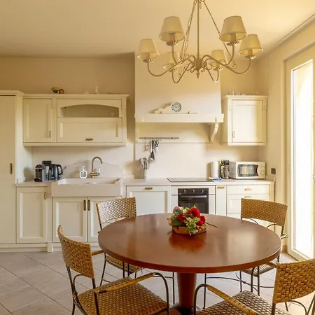 아파트 Tulipani 11 -